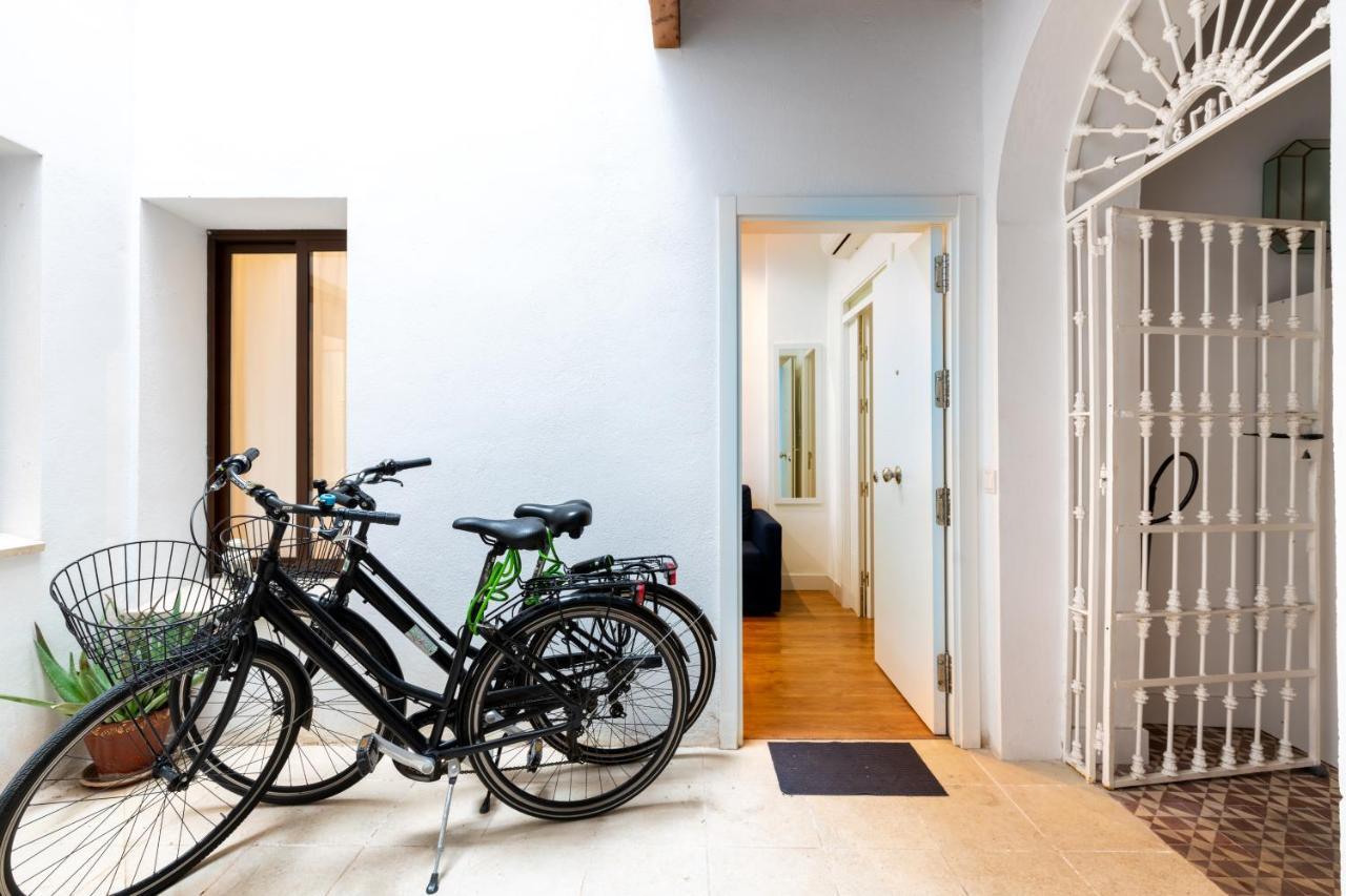 Holi-Rent Gonzalez Cuadrado Apartment Seville Exterior photo